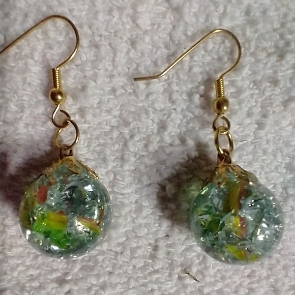 Goldtone colorful glass globe dangle ball wire earrings - Picture 3 of 3